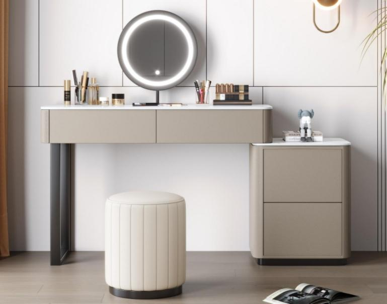 906 Dressing Table