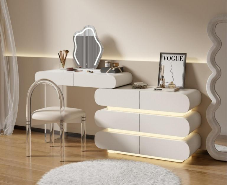 609 Dressing Table